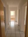 Eingang Flur - 3 Zimmer Etagenwohnung zur Miete in Karlstein OT Großwelzheim