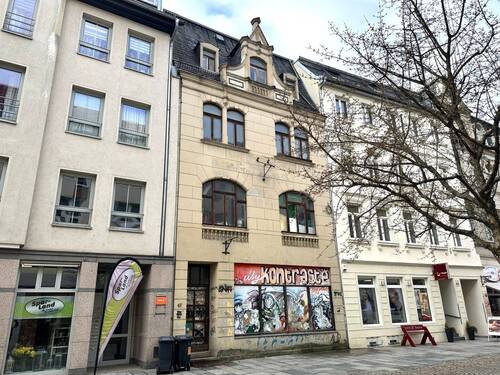 Außenansicht - WGH im Zentrum Zwickaus mit Erweiterungspotential, Komplettsanierung erforderlich, Denkmalschutz!