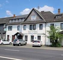 Ehemaliger Gasthof mit Pension und Wohnung zu verkaufen - Saalfeld/Saale