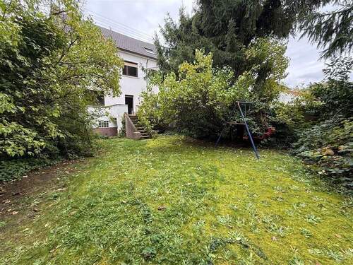 Garten - Mehrfamilienhaus, Wohnhaus mit 235,00 m² in Wadgassen zum Kaufen