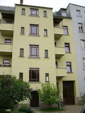 Hofansicht - * Franz-Mehring-Str.* 2-Raum-Wg.- mit Balkon- *