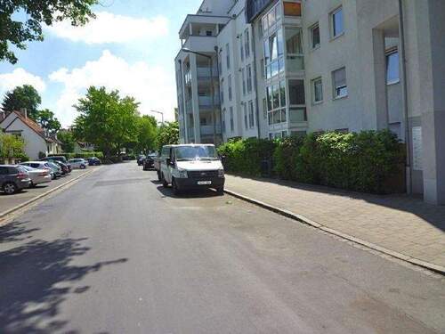 vor dem Haus - 