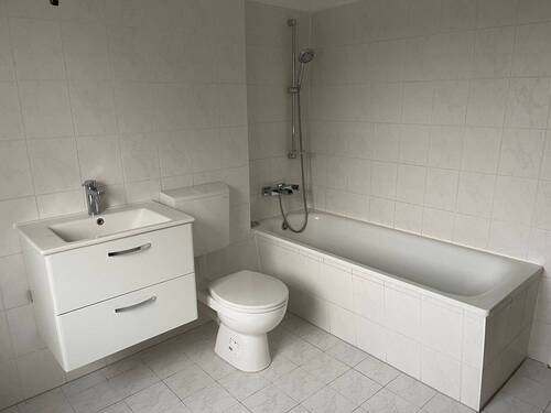 Badezimmer - 4 Raum Wohnung im familienfreundlichen Stadtteil