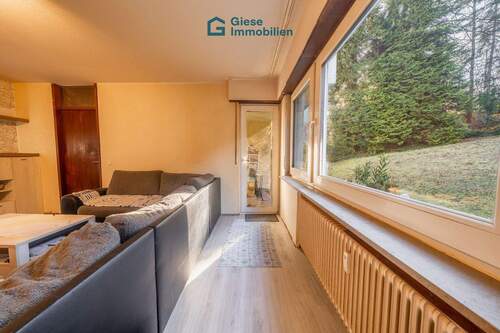 Wohnzimmer - Etagenwohnung mit 53,50 m² in Stuttgart zum Kaufen