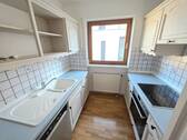 Helle, moderne Küche - 2 Zimmer Etagenwohnung in München