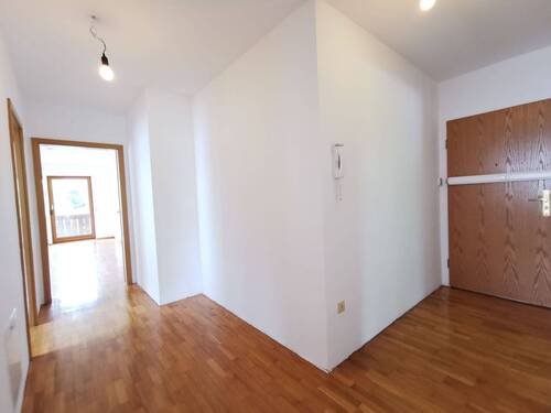 Eingangsbereich - Etagenwohnung mit 71,60 m&sup2; in München zur Miete