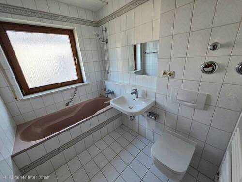 Modernes Badezimmer mit Fenster - 