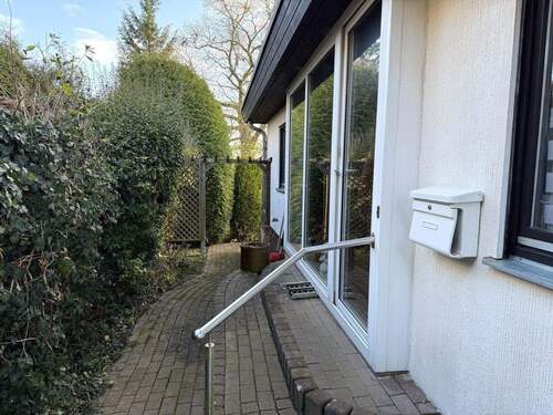 Hauseingang - 3 Zimmer Einfamilienhaus zum Kaufen in Basedow