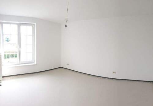 Schlafzimmer (Panoramabild) - 2 Zimmer Etagenwohnung zur Miete in Brieselang