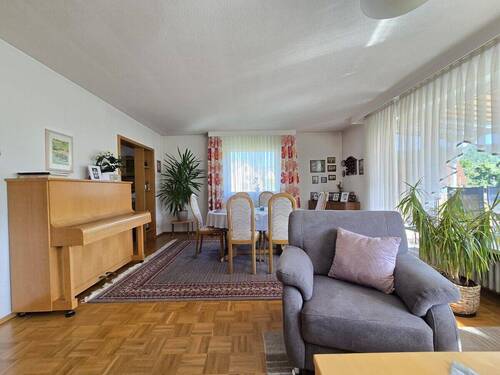 EG Essplatz im Wohnzimmer - 