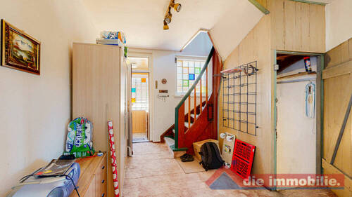 Flur_1 - 5 Zimmer Einfamilienhaus zum Kaufen in Magdeburg / Prester