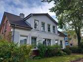 Ansicht Wohnhaus - 6 Zimmer Mehrfamilienhaus, Wohnhaus zum Kaufen in Itzehoe