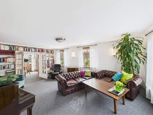 Wohnzimmer EG - 1 Zimmer Einfamilienhaus zum Kaufen in Haßfurt