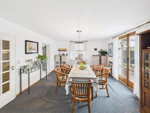 Esszimmer EG - 1 Zimmer Einfamilienhaus in Haßfurt