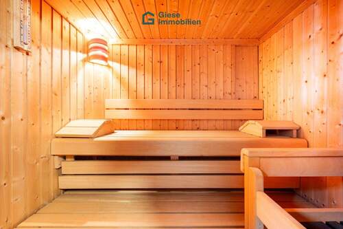 Sauna UG - 