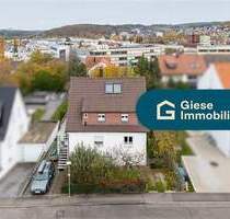 Charmantes Einfamilienhaus mit großem Gartenparadies - Weil der Stadt