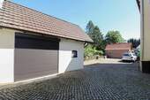 Garage und Innenhof - 