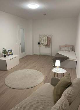 Wohnzimmer - 2 Zimmer Etagenwohnung in Freiburg