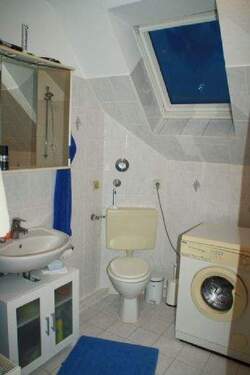 I.Etage Bad mit Wanne / Fenster - 