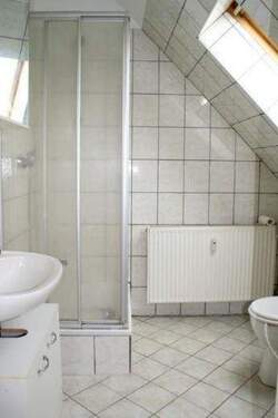 DG DU Bad mit Fenster - Mehrfamilienhaus, Wohnhaus mit 272,00 m&sup2; in Bremen zum Kaufen