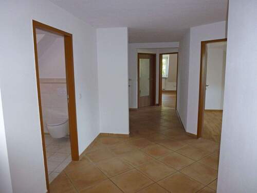 Flur - 4 Zimmer Etagenwohnung zur Miete in Sundern-Stockum