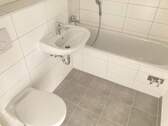 Wohnbeispiel - Badezimmer - Etagenwohnung mit 33,50 m² in Magdeburg zur Miete