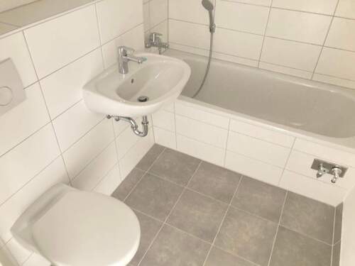 Wohnbeispiel - Badezimmer - Etagenwohnung mit 33,50 m² in Magdeburg zur Miete