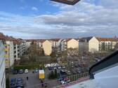 Blick vom Dachflächenfenster strassenseitig - 