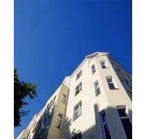 Nahe dem Brunnenplatz: vermietete, gepflegte ETW mit Süd-Balkon im Altbau - Berlin Gesundbrunnen