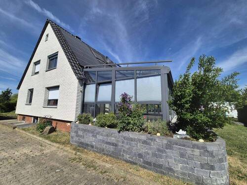 Bild 1 - Herrliches Einfamilienhaus mit großem Grundstück