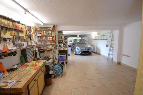 Garage - 