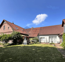 Stilvolles Herrenhaus mit eigenen Stallungen und Weideflächen (1,3 Hektar) - Wedemark Negenborn