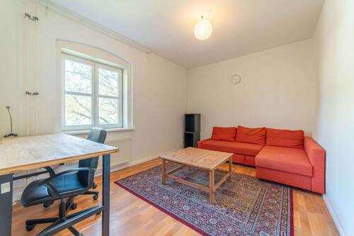 Wohnzimmer - 2 Zimmer Etagenwohnung zum Kaufen in Berlin