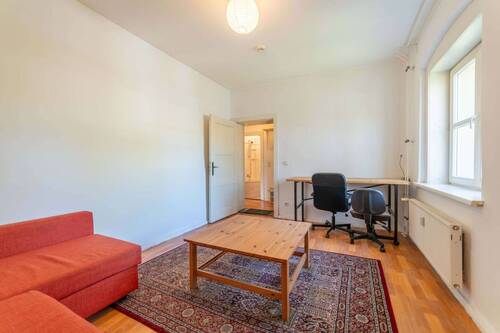 Wohnzimmer - 2 Zimmer Etagenwohnung in Berlin
