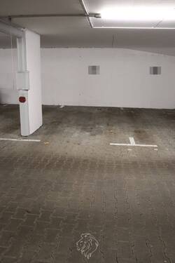 Tiefgaragenplatz - 