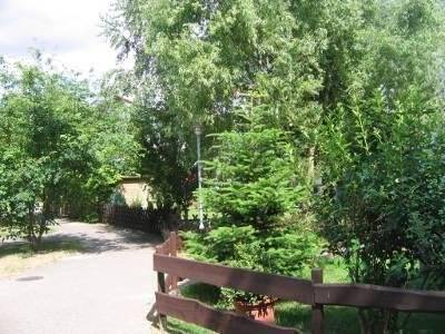 der Innenhof in der Wohnanlage - 2 Zimmer Etagenwohnung in Trebbin