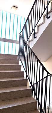 Treppenhaus - 2 Zimmer Etagenwohnung zum Kaufen in Mannheim