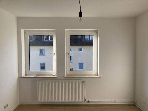 Schlafzimmer - 2 Zimmer Etagenwohnung zur Miete in Bremerhaven