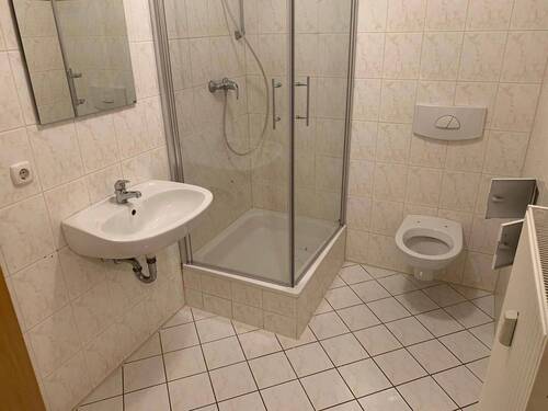 Bild 2 - 2 Zimmer Etagenwohnung zum Kaufen in Plauen