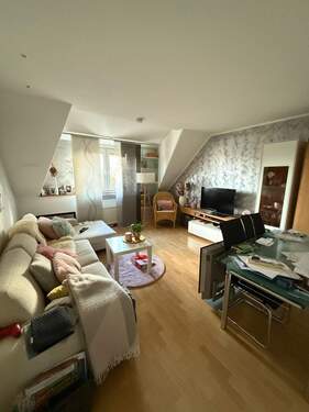 IMG-20241112-WA0074.jpg - Modernisierte Wohnung mit 25m² Hobbyfläche im Dachgeschoss