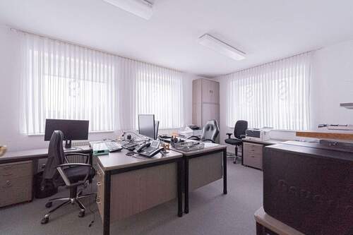 Büro 2.jpg - 