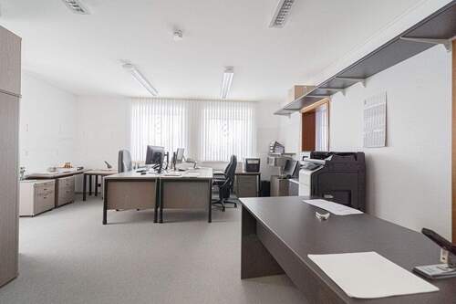 Büro 3 - Gegenansicht 2.jpg - 