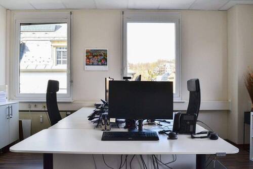 Büro 4 - 