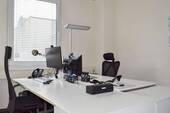 Büro 1 - 