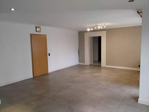 Wohnzimmer/Haupthaus - 