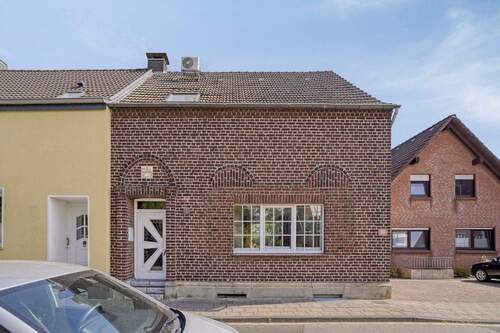 Hausansicht - 5 Zimmer Einfamilienhaus zum Kaufen in Kaarst