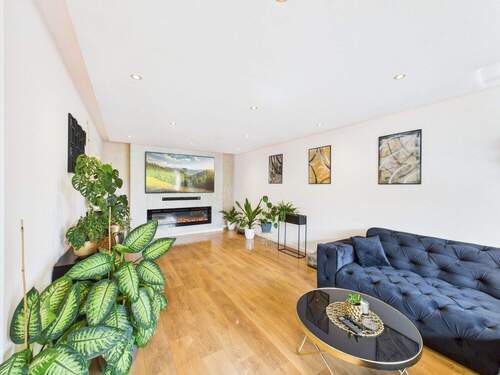 ...mit Elektrokamin - 3 Zimmer Etagenwohnung zum Kaufen in Mainz