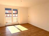 Wohnzimmer - Etagenwohnung mit 60,00 m&sup2; in Rostock zum Kaufen
