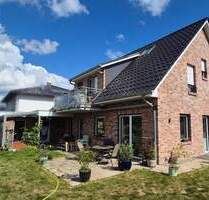 Neuwertiges Einfamilienhaus (KfW 55) inkl. Einliegerwohnung mit traumhaftem Blick über die Wiesen - Ottersberg