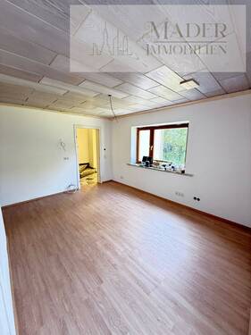 Wohnzimmer - Doppelhaushälfte mit 80,00 m&sup2; in Marktrodach / Unterrodach zur Miete